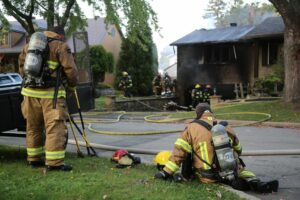 VIDÉO – Un garage résidentiel prend feu à Candiac