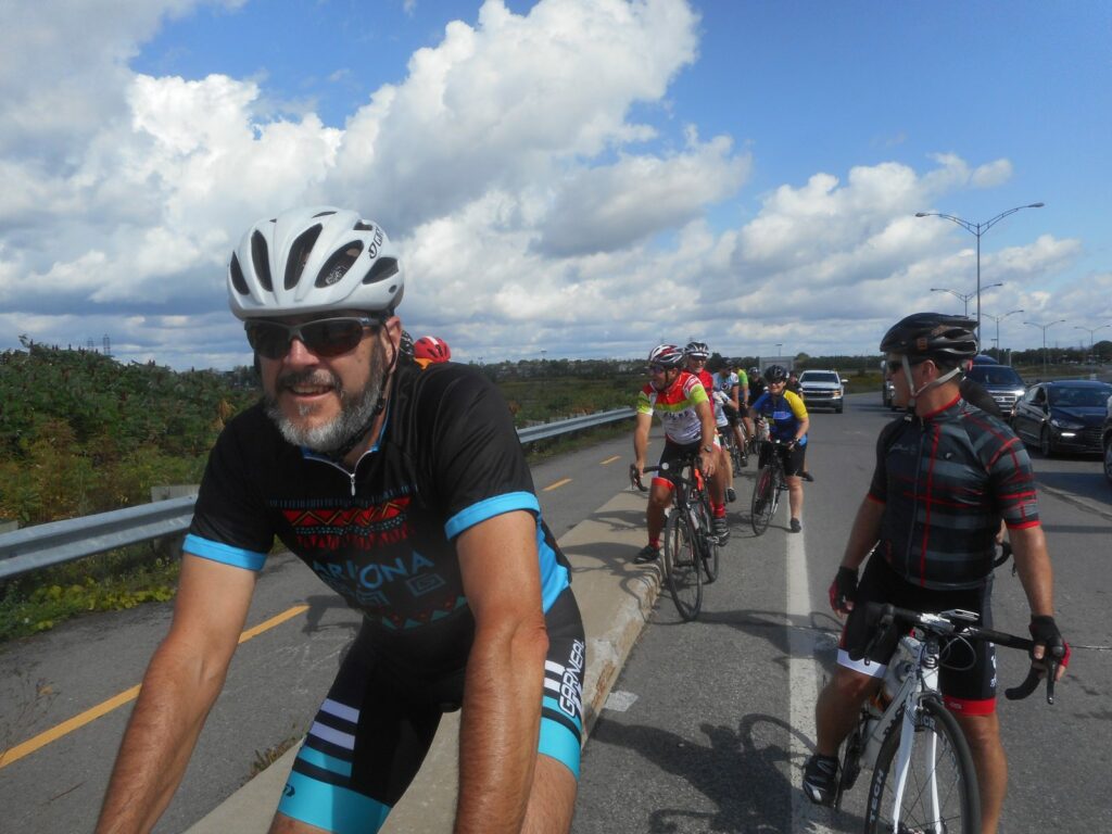 Des cyclistes amassent un montant «surprenant» pour la Fondation Anna-Laberge