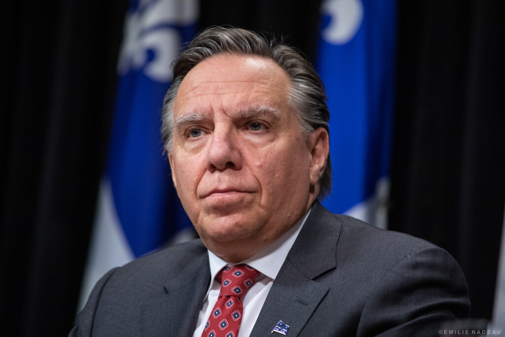 Le gouvernement hausse le ton