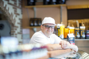 Devenu allergique à son gagne-pain, le propriétaire de Chouquettes et cie est forcé de vendre