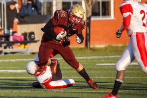 Les équipes locales de football triomphent