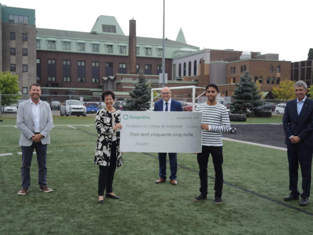 Contribution exceptionnelle de Desjardins pour la jeunesse collégiale