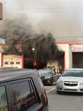 Dix roues en flammes dans un garage de La Prairie