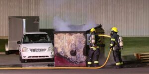 Conteneur en feu à Candiac