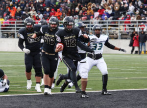 Deux anciens du Collège Charles-Lemoyne honorés