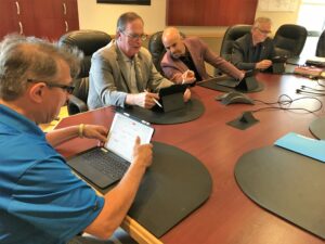 Des conseillers municipaux branchés