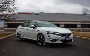Honda Clarity Fuel Cell : pourquoi Honda croit-il autant en la voiture à hydrogène?