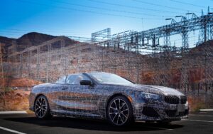 BMW dans la Vallée de la mort pour tester sa Série 8