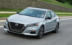 Deux primeurs canadiennes pour Nissan à Montréal