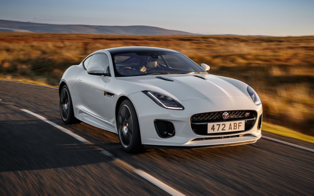 Jaguar présente la nouvelle F-TYPE Checkered Flag 2020