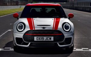 Plus de 300 chevaux pour la nouvelle MINI John Cooper Works