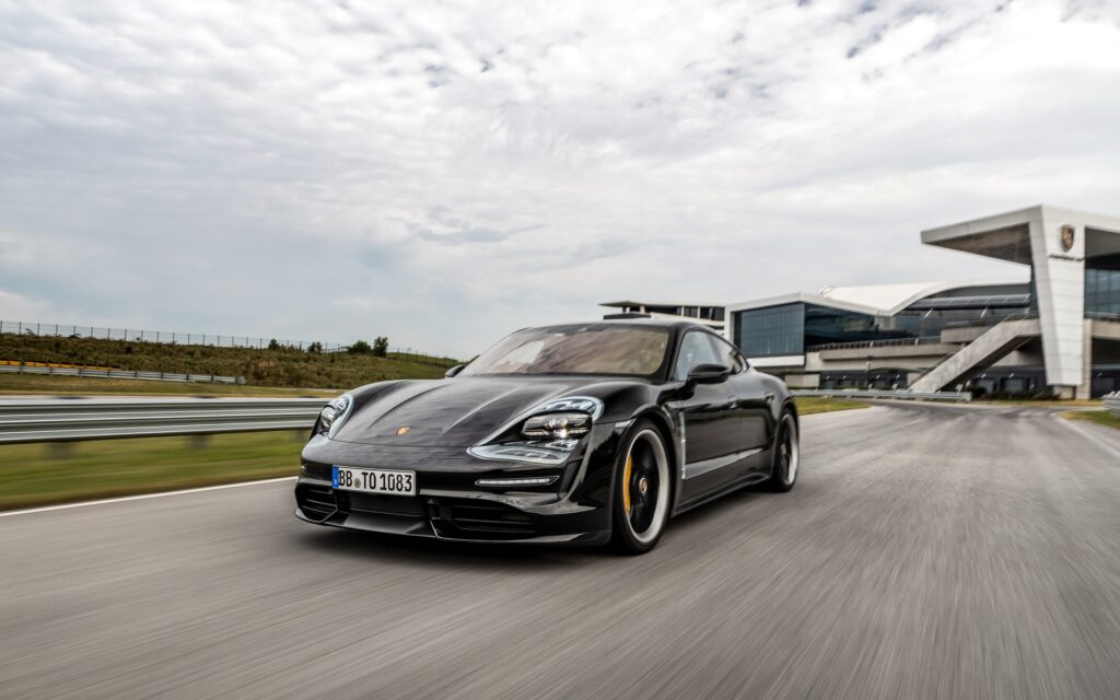 Porsche Taycan : une nouvelle ère s’ouvre chez Porsche