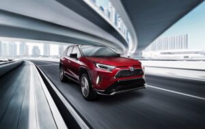 Toyota RAV4 Prime 2021 : un VUS hybride rechargeable qui promet