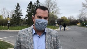 Le député Alain Therrien testé négatif à la COVID-19