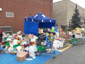 Une année record pour la guignolée du Complexe le partage