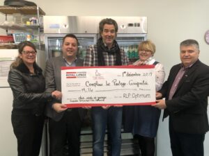 Royal Lepage Optimum remet 1 000 $ au Complexe le partage