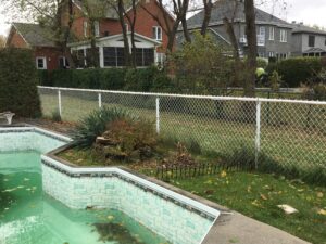 Un Candiacois adossé au futur sentier craint pour sa sécurité