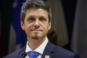 Un conseiller municipal de La Prairie se joint à un nouveau parti politique