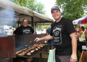 Quinze cuistots au concours du Festival régional de la grillade