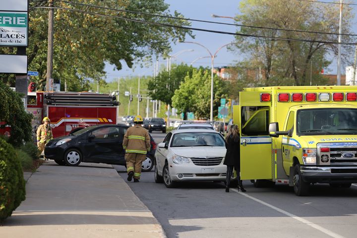 Collision sur le boulevard Taschereau