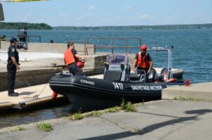 Pêcheurs disparus : les plongeurs de la Sûreté du Québec en renfort