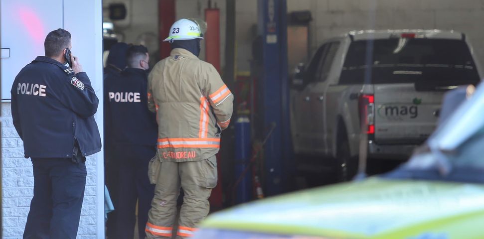 VIDÉO – Accident de travail dans un garage à Sainte-Catherine