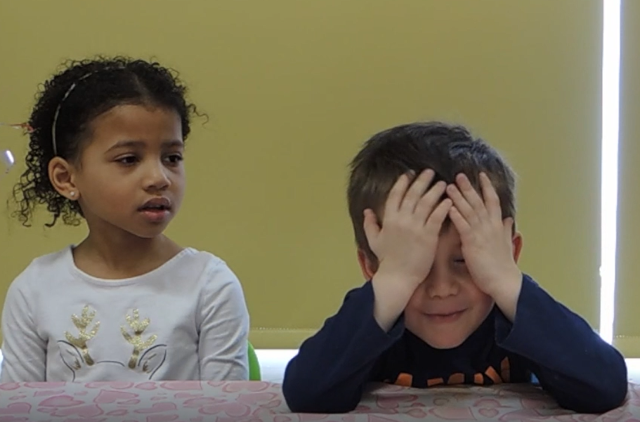 EN VIDÉO – Les tout-petits nous parlent de l’amour