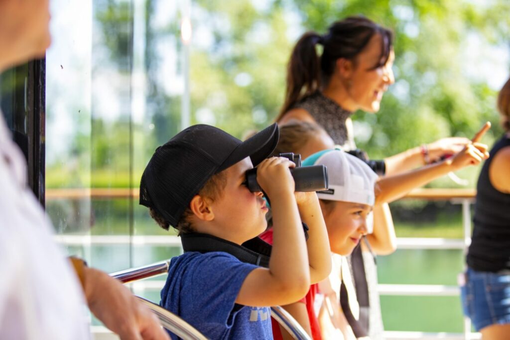 Héritage Saint-Bernard propose des croisières guidées sur le fleuve