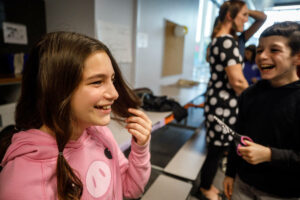 34 dons de cheveux pour en faire des perruques