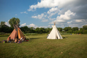 Des campeurs au parc de la Tortue à Delson