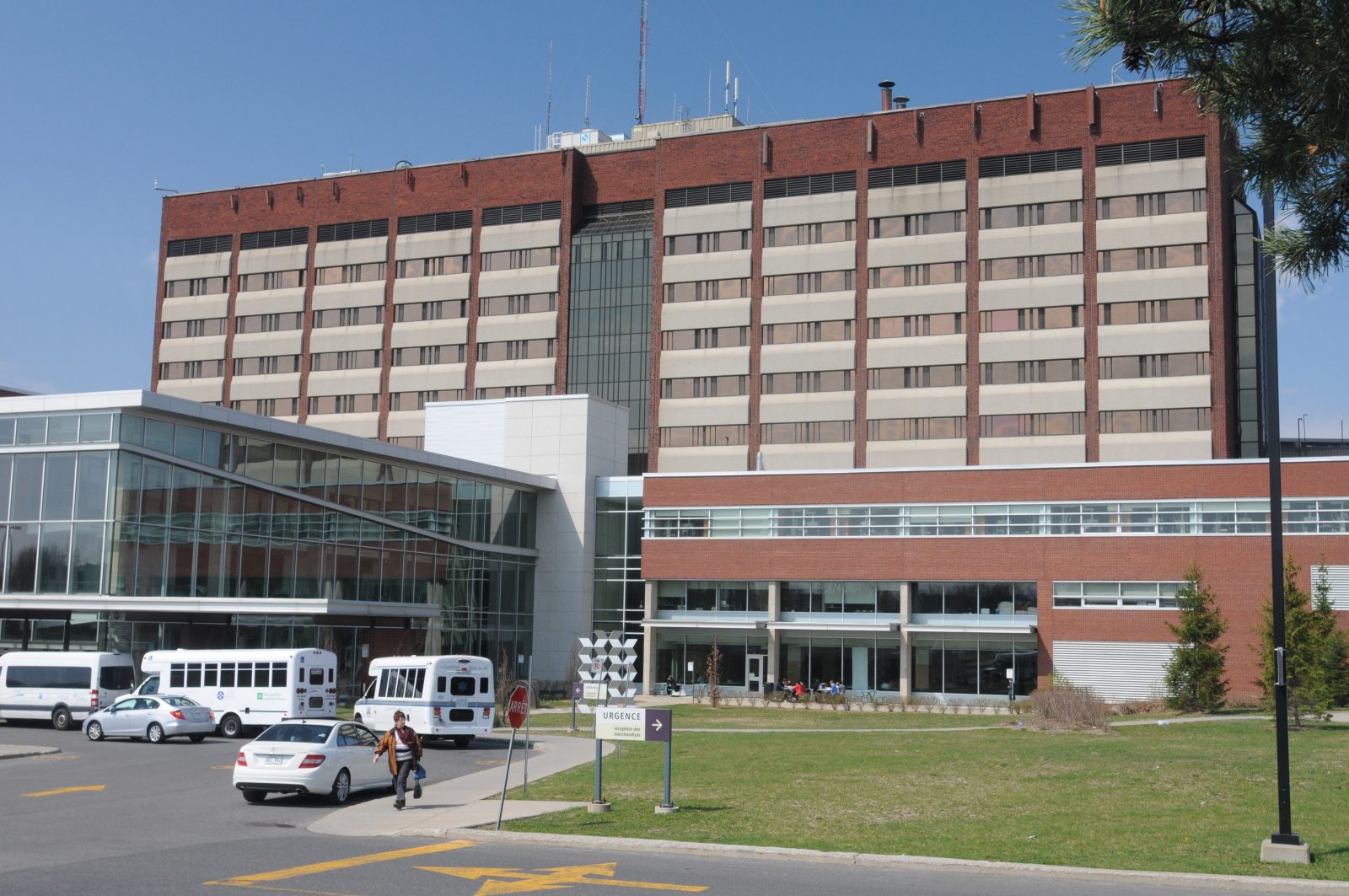 Plus de 15 travailleurs touchés par une éclosion à l’hôpital Pierre-Boucher