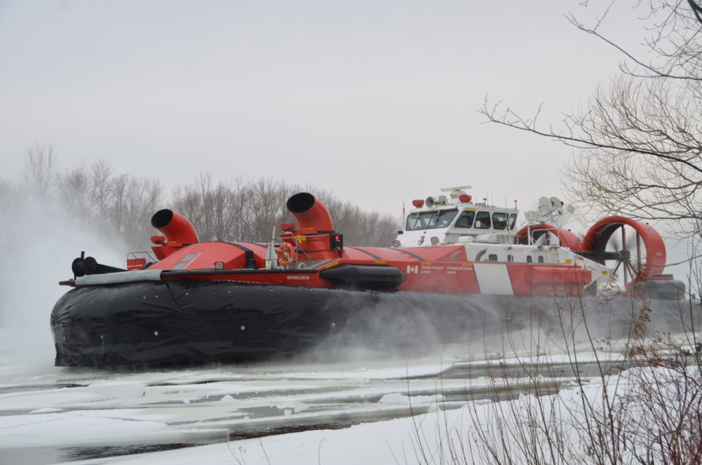 L&rsquo;aéroglisseur à Châteauguay en action