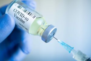 COVID-19 : près de 5000 résidents en CHSLD vaccinés en Montérégie