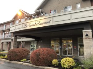 COVID-19 : éclosion dans une résidence à Sainte-Catherine