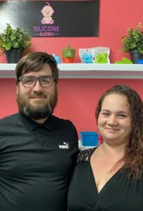 Deux entreprises mettent de l’avant des artisans locaux