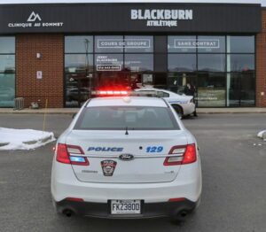 Beaucoup de policiers pour peu de clients, selon le propriétaire d&rsquo;un gym à La Prairie
