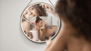 Maison intelligente: Un miroir intelligent montréalais dans le portrait