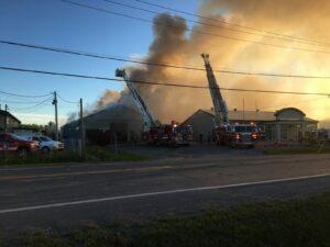 VIDÉO – Violent incendie à Saint-Michel