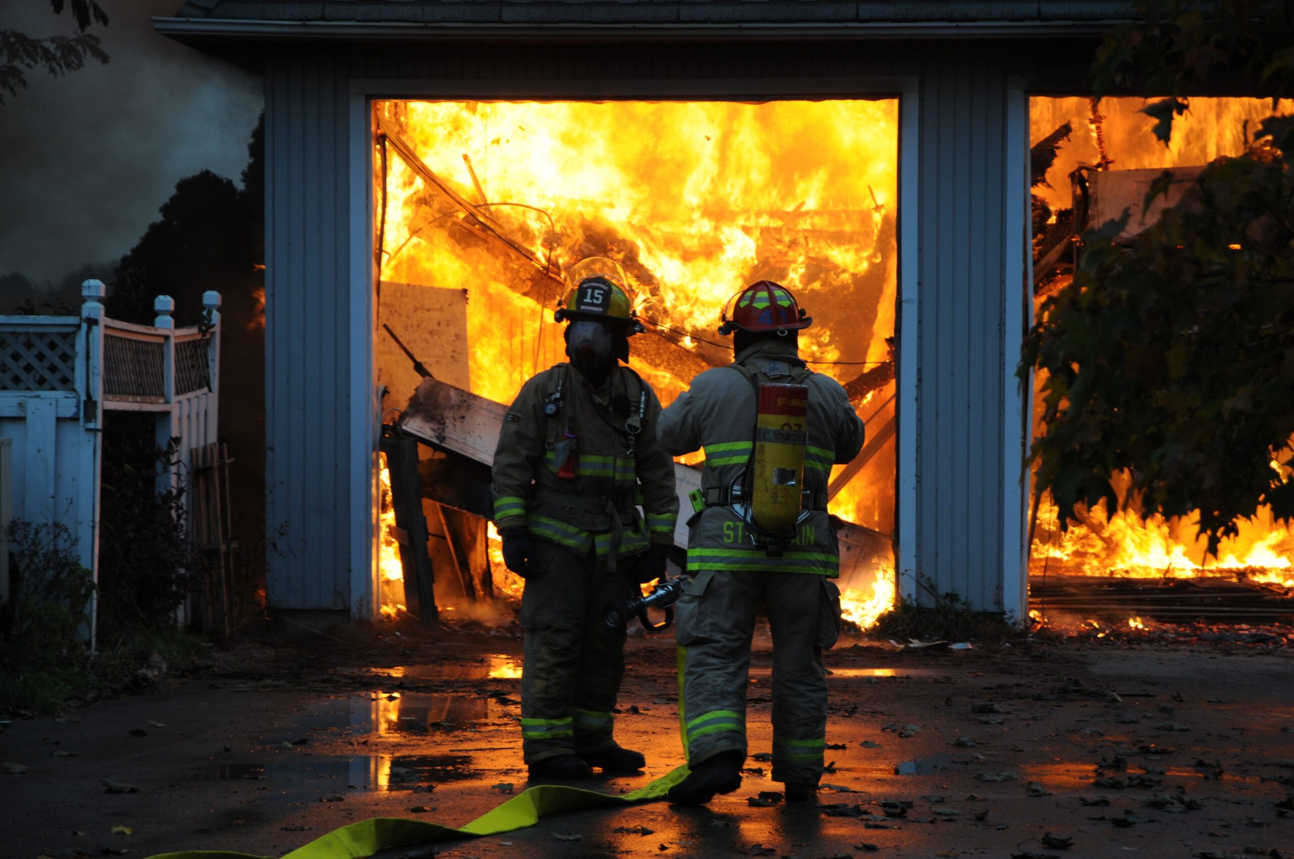 Accusé d’avoir mis le feu à six endroits
