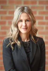 Dre Julie Loslier reçoit le prix Florence-Junca-Adenot