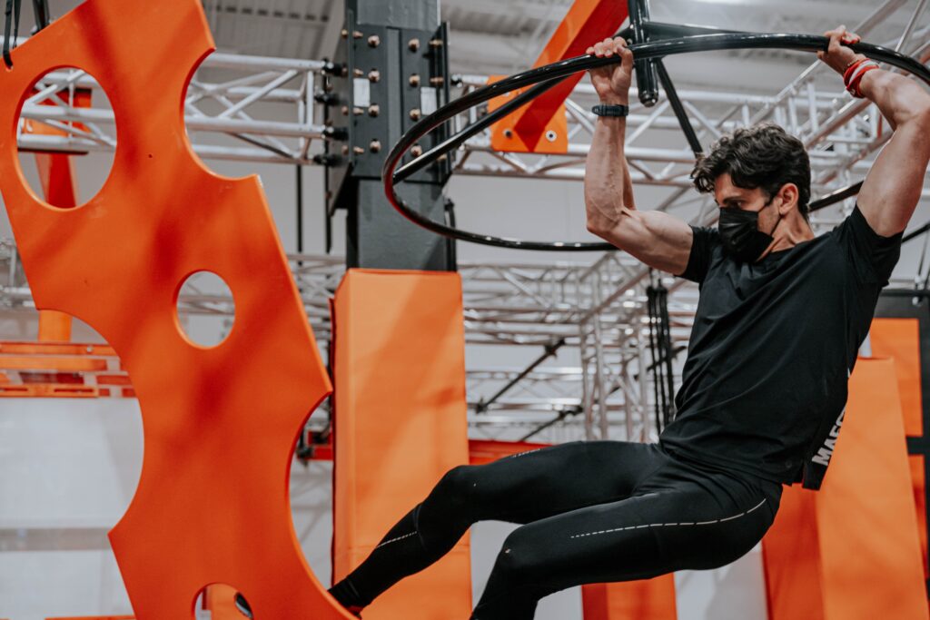 VIDEO – Un centre d’entraînement ninja ouvre ses portes à Brossard