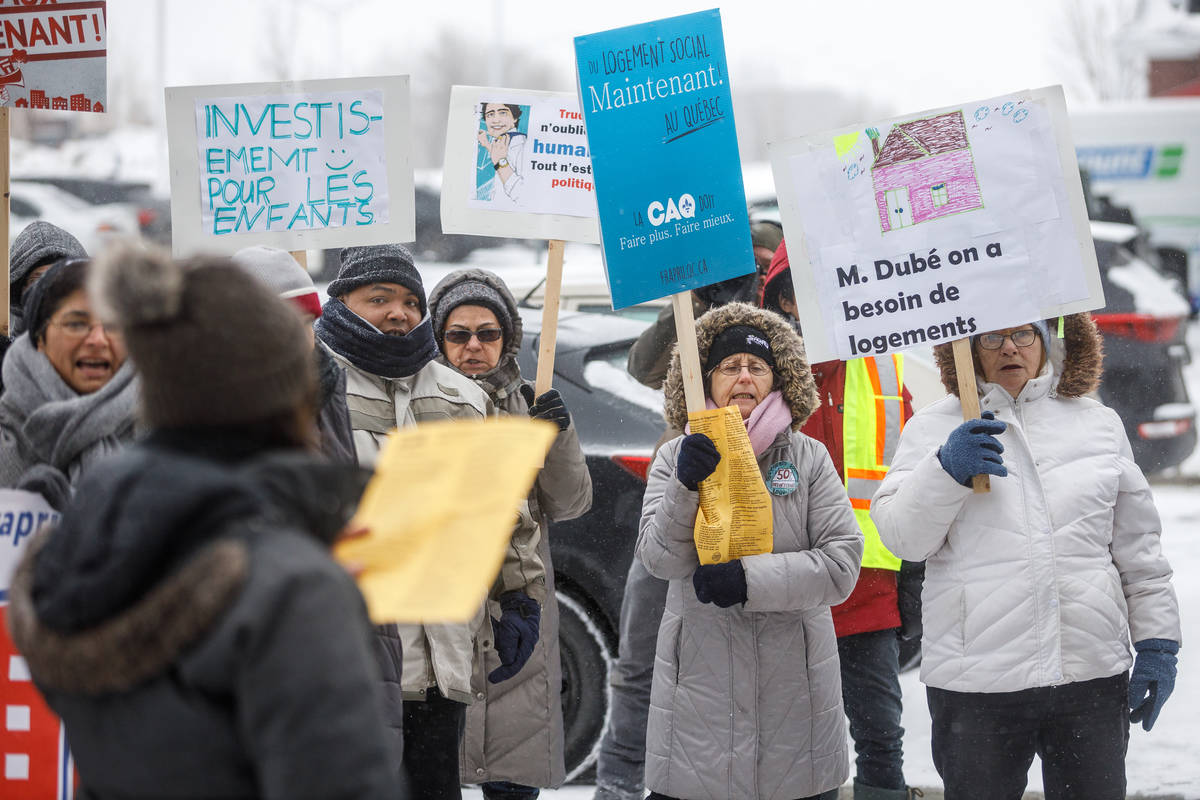 EN VIDÉO – Des militants pour le droit aux logements manifestent