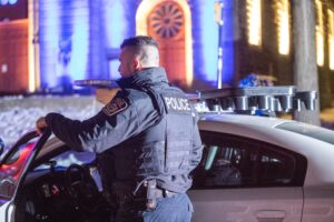 Le couvre-feu vu par les autorités