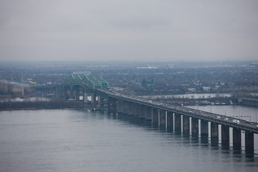 127 M $ pour rénover le pont Champlain en 2015