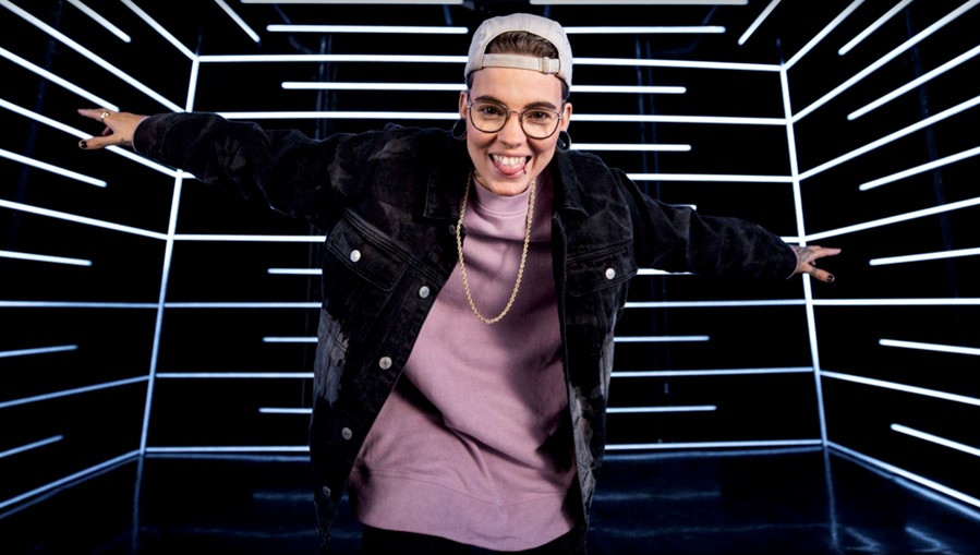 VIDÉO – Roxane Bruneau lance son deuxième album et un nouveau vidéoclip