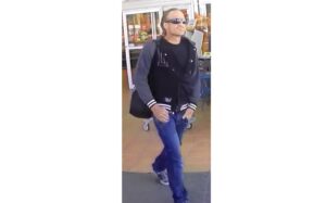 Il part avec des produits de la mer sans les payer