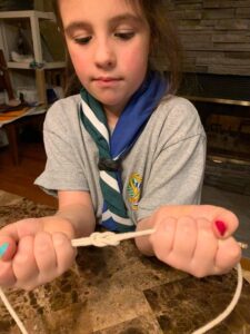 Des scouts de la région se tiennent occupés pendant la pandémie