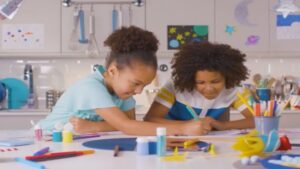 Ces jeux vidéo pour enfants mélangent création, imagination et technologie