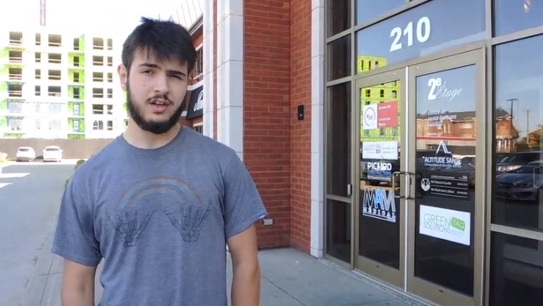 Le cellulaire devrait-il être interdit dans les écoles?