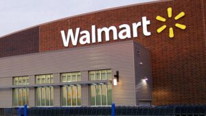 Livraison gratuite, essence à rabais: Walmart+ s&rsquo;attaque à Amazon Prime